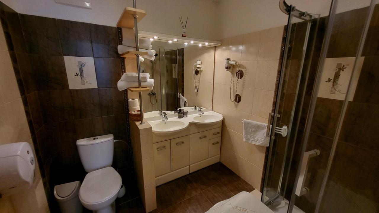 Selfness Roznava Aparthotel Bagian luar foto