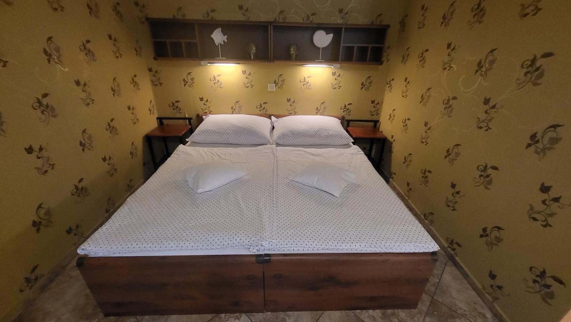 Selfness Roznava Aparthotel Bagian luar foto